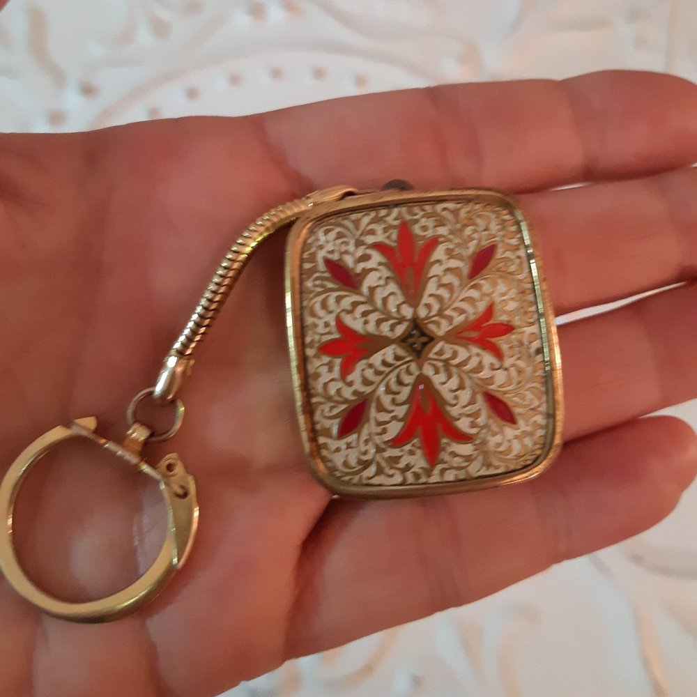 Sankyo Japanese wind up music box key ring vintage